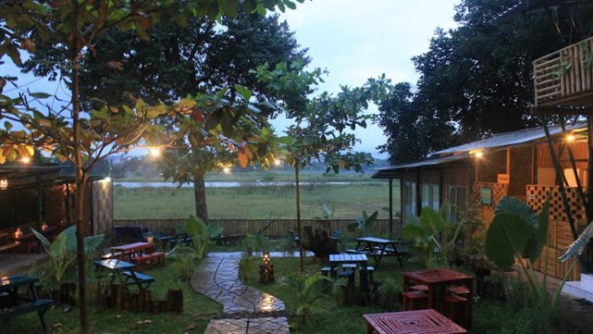 Daya Tarik Tower Cafe Tembalang