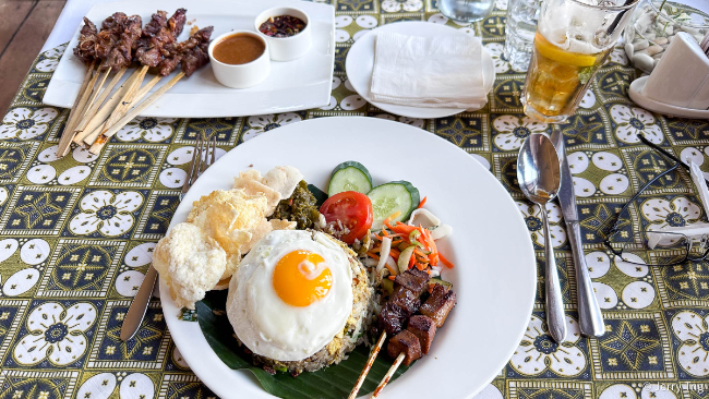 Harga dan Menu di Cafe Batavia