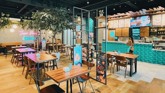 Daya Tarik 3Point Cafe & Resto