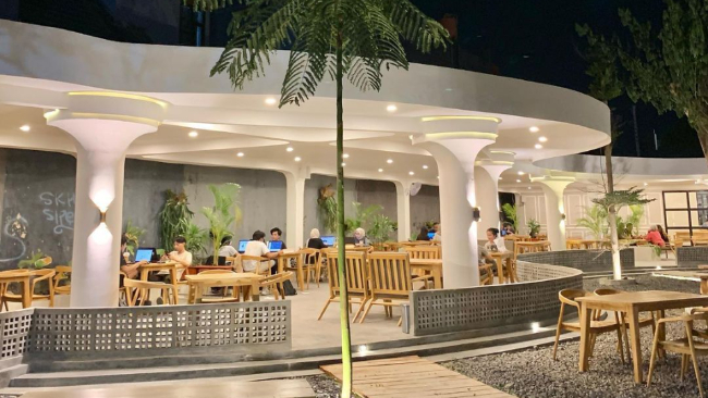 Harga Menu Metreum Cafe Jadi Favorit Anak Muda Zaman Now