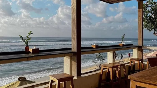 Jam Buka Jimmy Beach Cafe