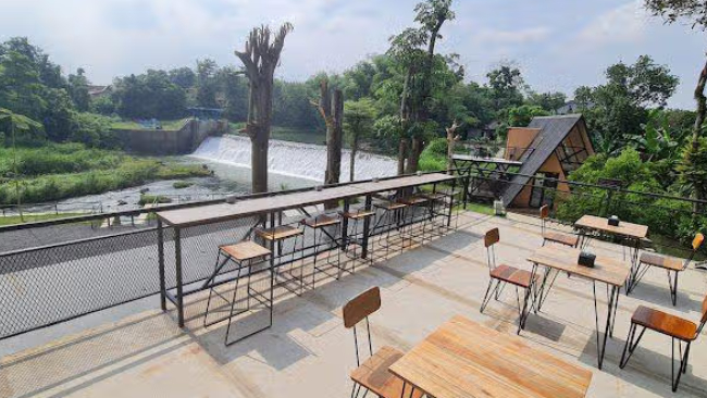 Jam Operasional Krasan Cafe