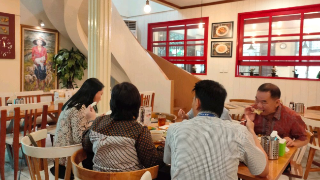 Jam Operasional Mlinjo Cafe and Resto